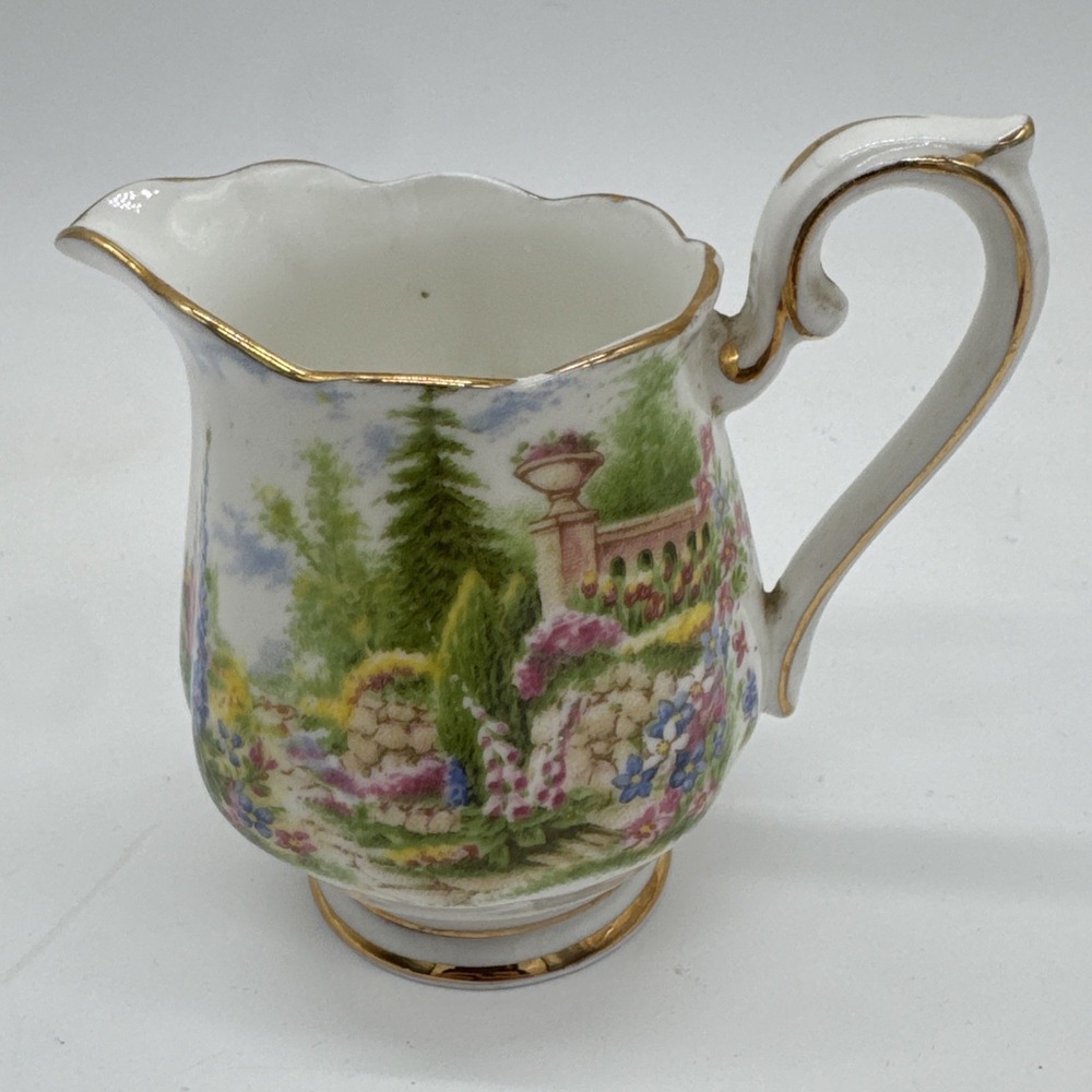 Royal Albert Kentish Rockery creamer Smooth Base English Garden